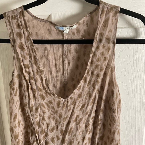 Women Leopard Print Sleeveless Blouse size medium - Picture 2 of 10